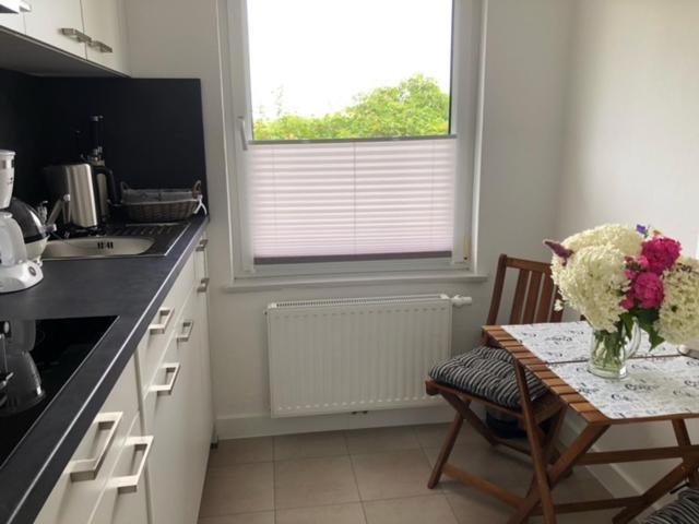 Die Graefin Auf Ruegen - Ferienappartements Parchtitz 外观 照片