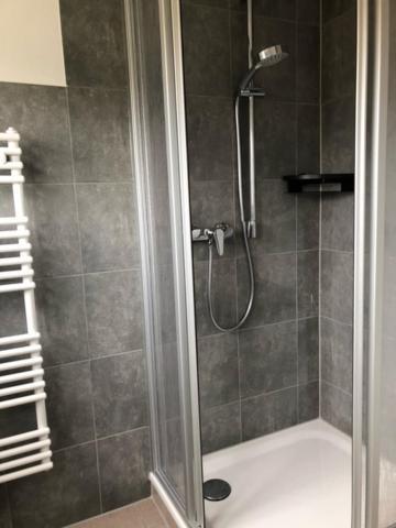 Die Graefin Auf Ruegen - Ferienappartements Parchtitz 外观 照片