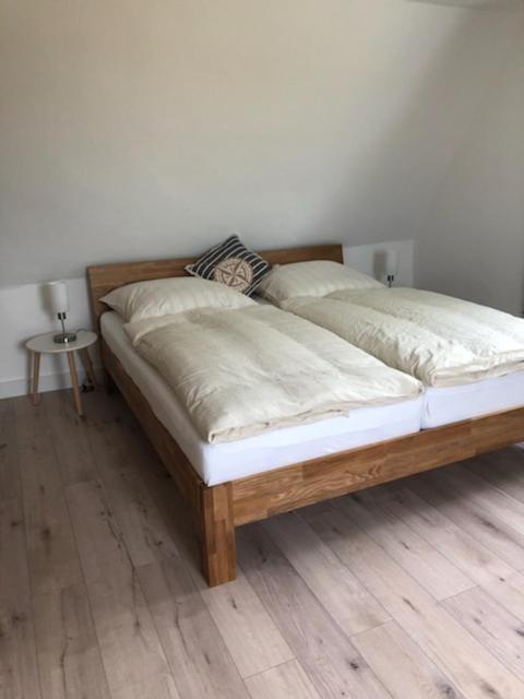 Die Graefin Auf Ruegen - Ferienappartements Parchtitz 外观 照片